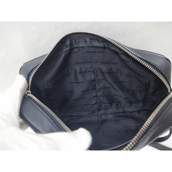 Michael Kors Jet Set Travel Black Leather Diamond Grommet Crossbody Bag - Picture 14 of 16